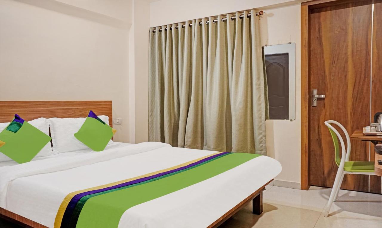 Hotel Treebo Trip Sai Krupa Pune Esterno foto